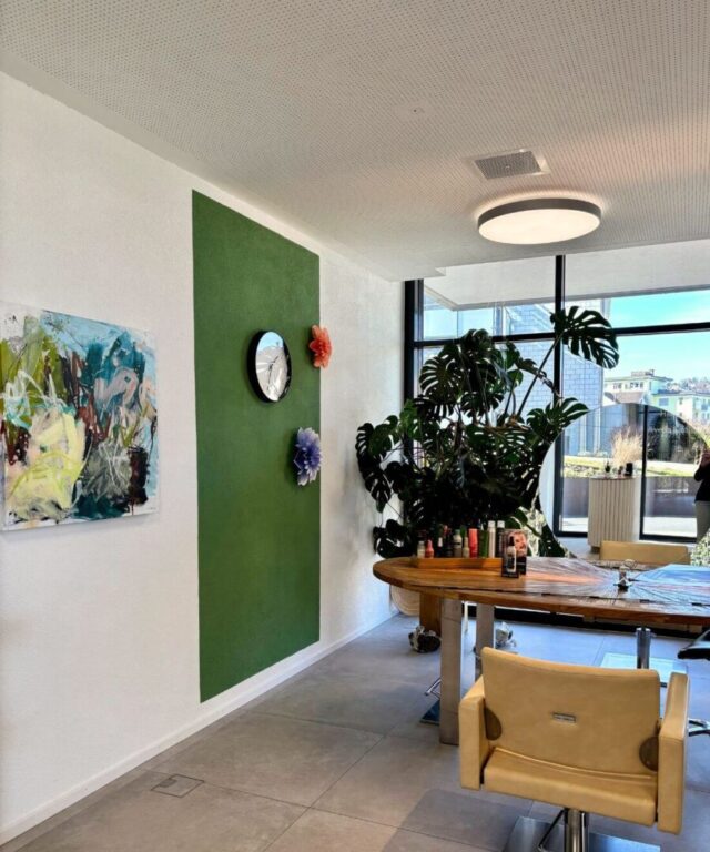 Raum3 nacher, mit Pflanze und Bild